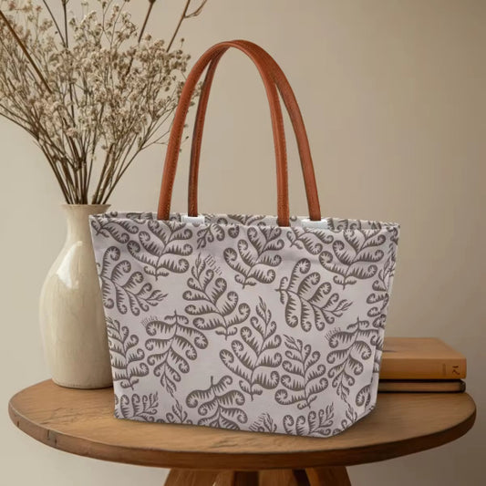 Liloa Canvas Purse